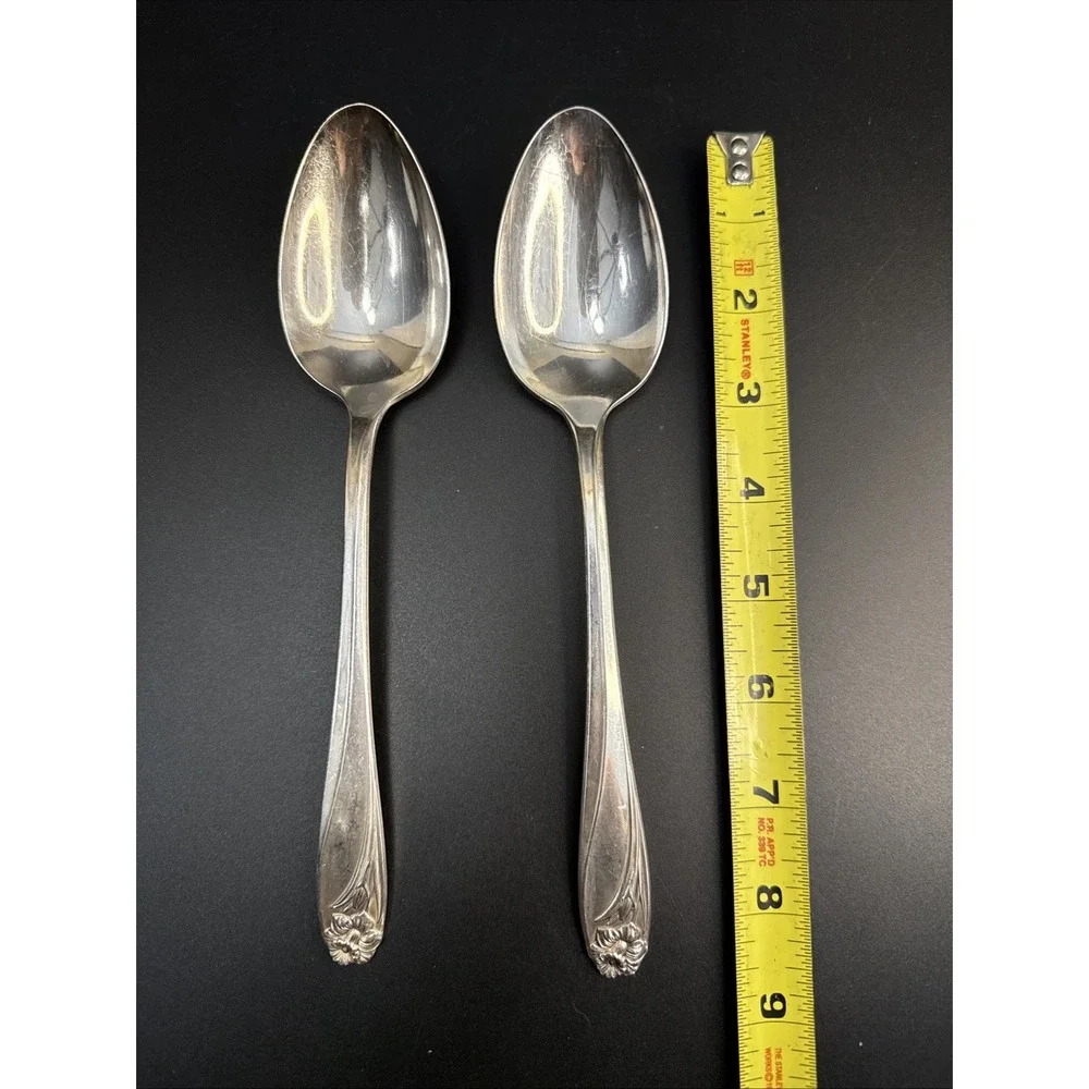 1847 Rogers Bros Silverware IS Daffodil Pattern 8.5